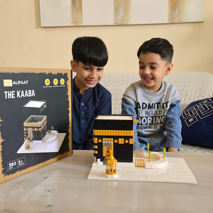 Children playing with Kaaba building set by ALIFAAT 